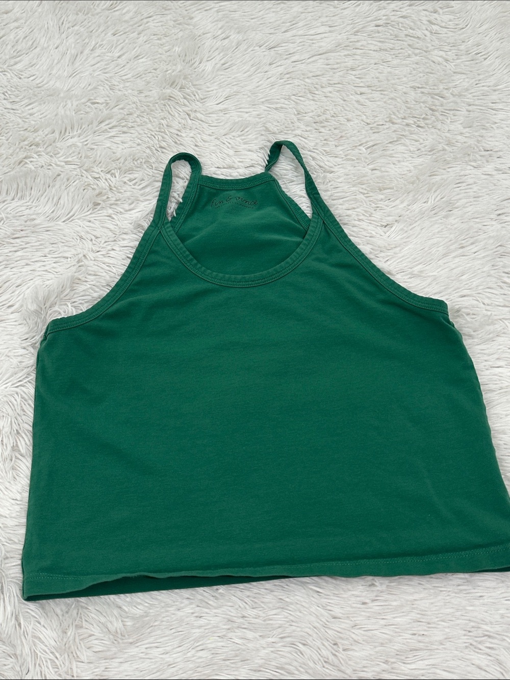 🍓 Fin & Vince Crop Tank Top